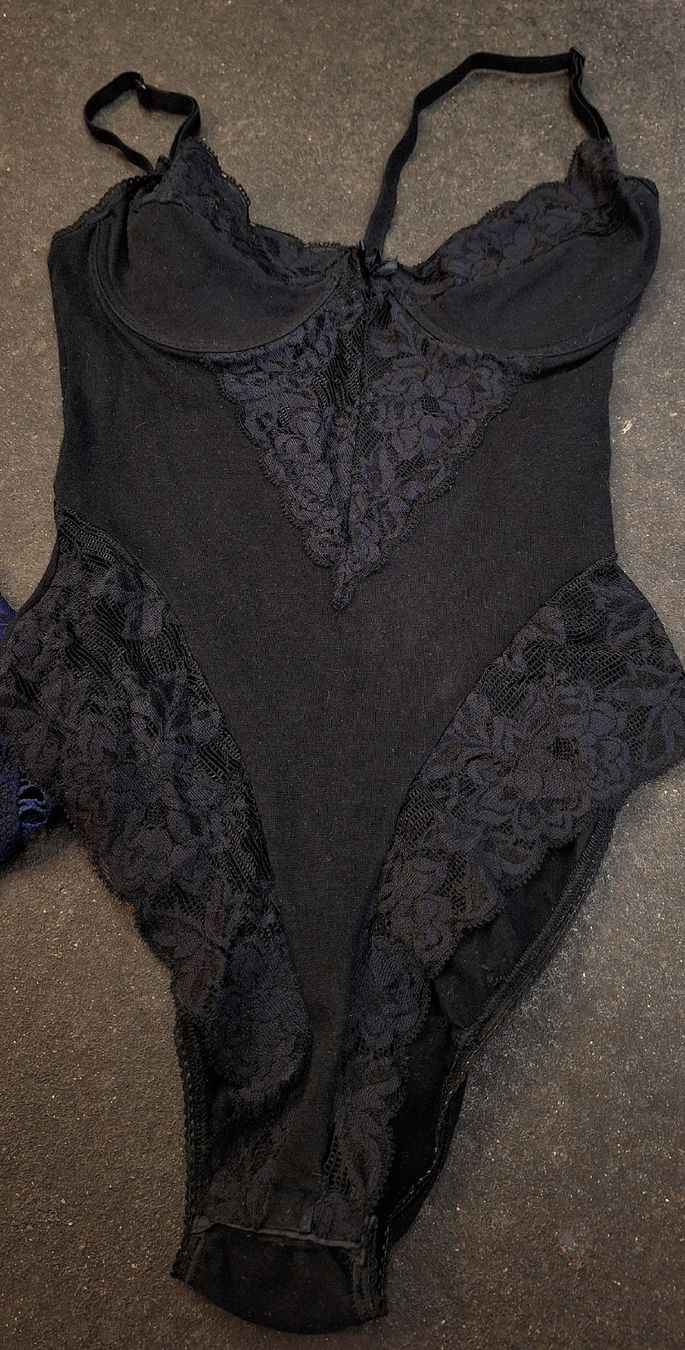 Altra biancheria intima: 6 Body's – Usato da Emmenbrücke venduto da abu_9mj8 2