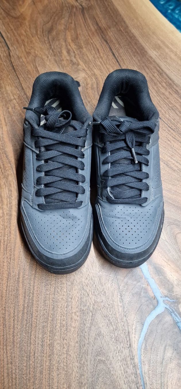 Vibram Chaussures hommes: Schuhe – D'occasion à Laupersdorf par jal_qkg9 1