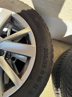 4 roues complètes hiver VW  205/55 R16
