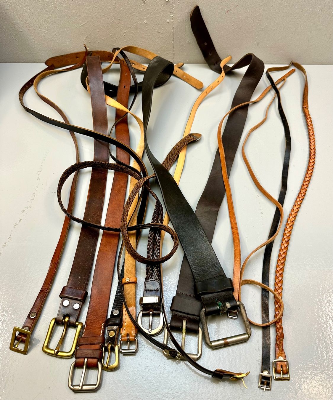 Gürtel: GÜRTEL DIV “LEDER” AB 1.- !!! – Gebraucht aus Zürich von NIKI777