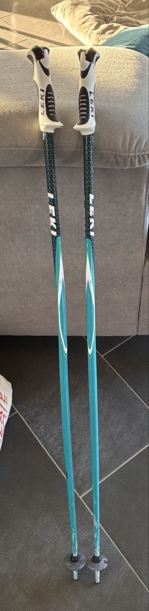 Leki Bastoncini da sci: Bâtons de ski Leki, bleus, 110cm – Usato da Cugy FR venduto da gre_mqy7
