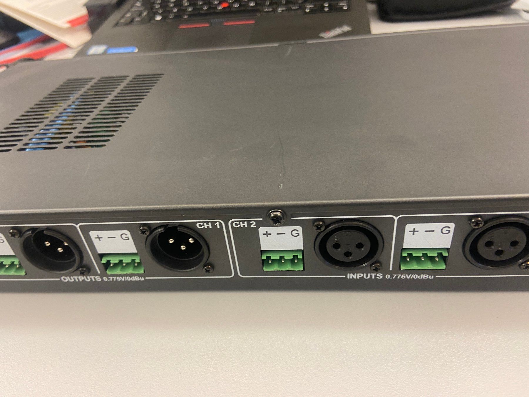 Equalizzatori: Monacor 2 Kanal Anti Feedback Controller – Usato da Erlenbach ZH venduto da ultraSale 2