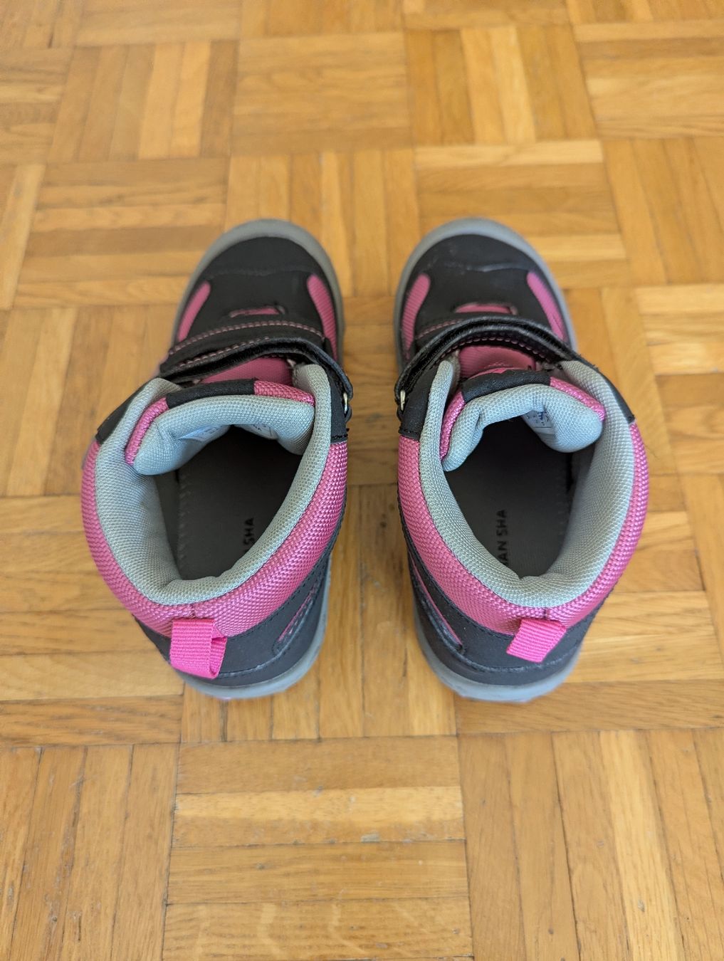 Scarpe per ragazze: Wanderschuh Mädchen Grösse 35 – Nuovo (secondo la descrizione) da Lengnau AG venduto da sus_znf9 2
