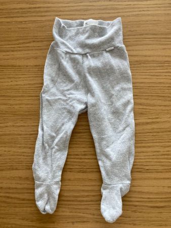 Hose grau mit Füsschen