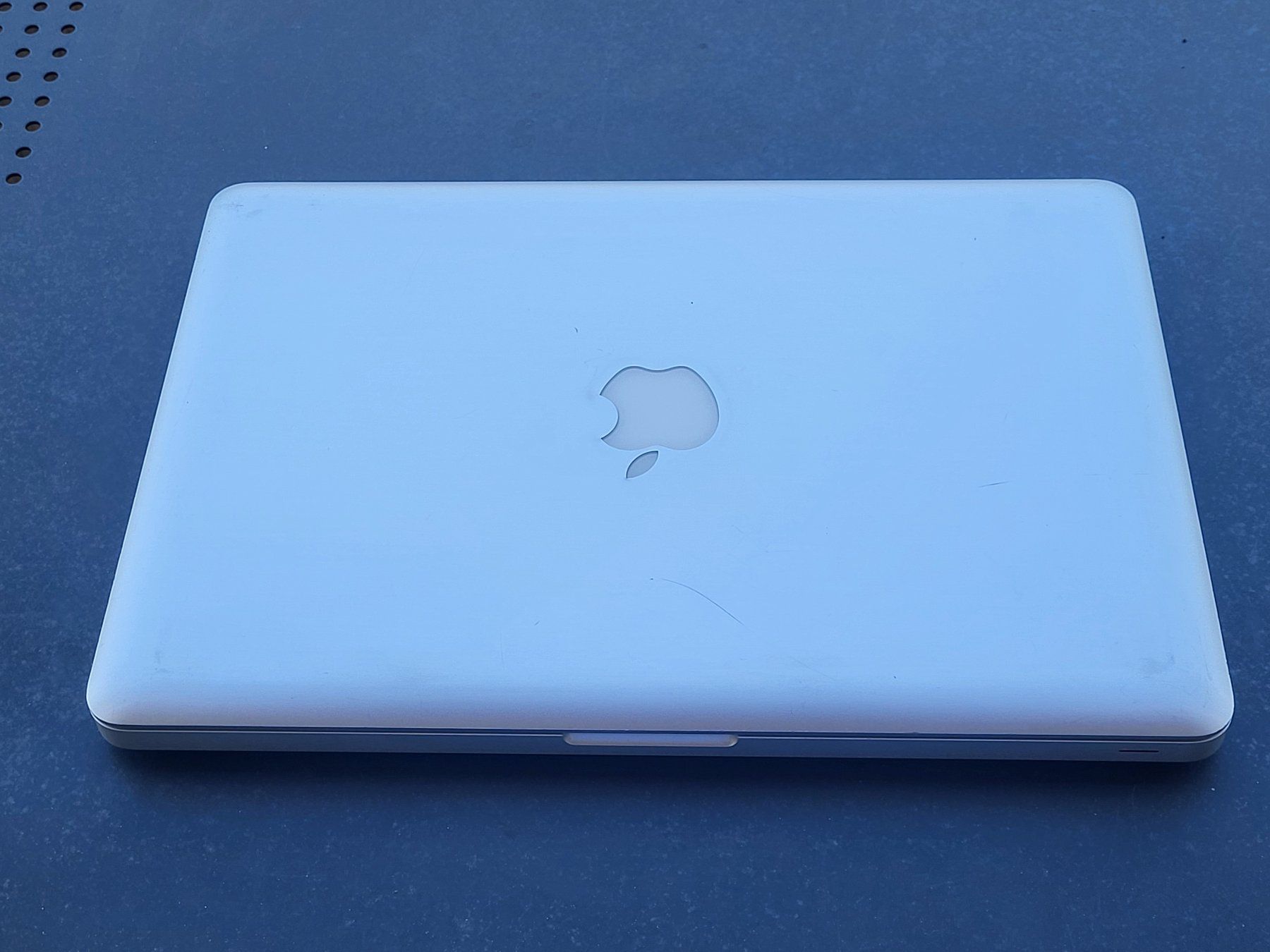 Apple Notebook: Macbook Pro mit Googles Chrome OS (flex) installiert – Usato da Laufen venduto da dan_p89t 4