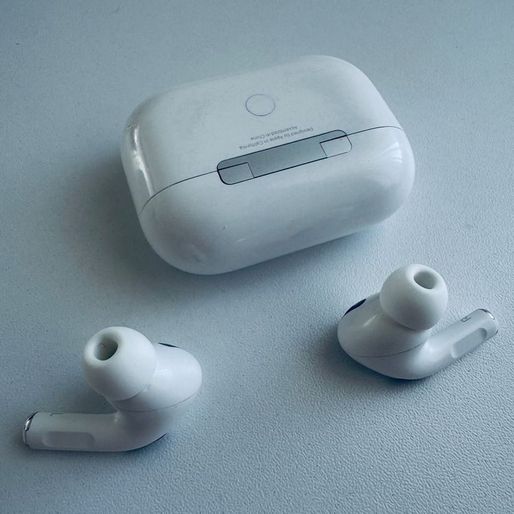 Apple Kopfhörer: Original Apple AirPods Pro 1 Gen. Wireless USB-C Kabel – Gebraucht aus Basel von MY.AIRPODS.SHOP 5