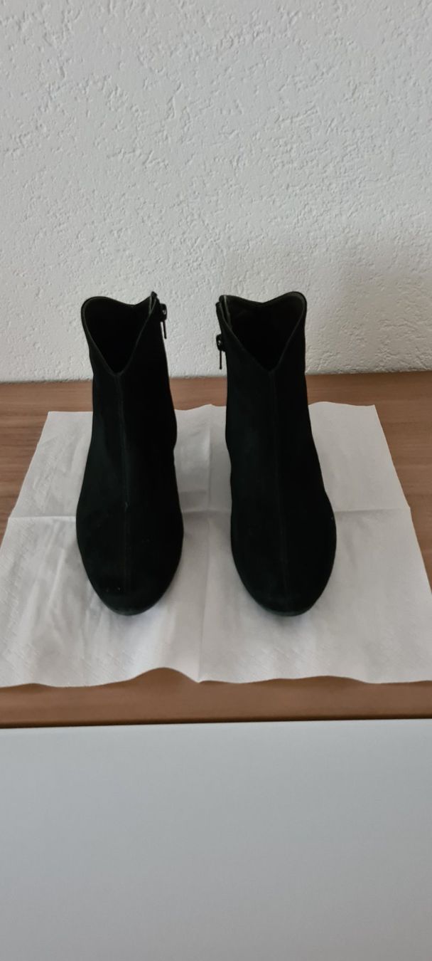 Brunate Damenschuhe: Stiefelette Brunate aus Velourleder Gr. 37 – Gebraucht aus Münchenbuchsee von Angerer1311