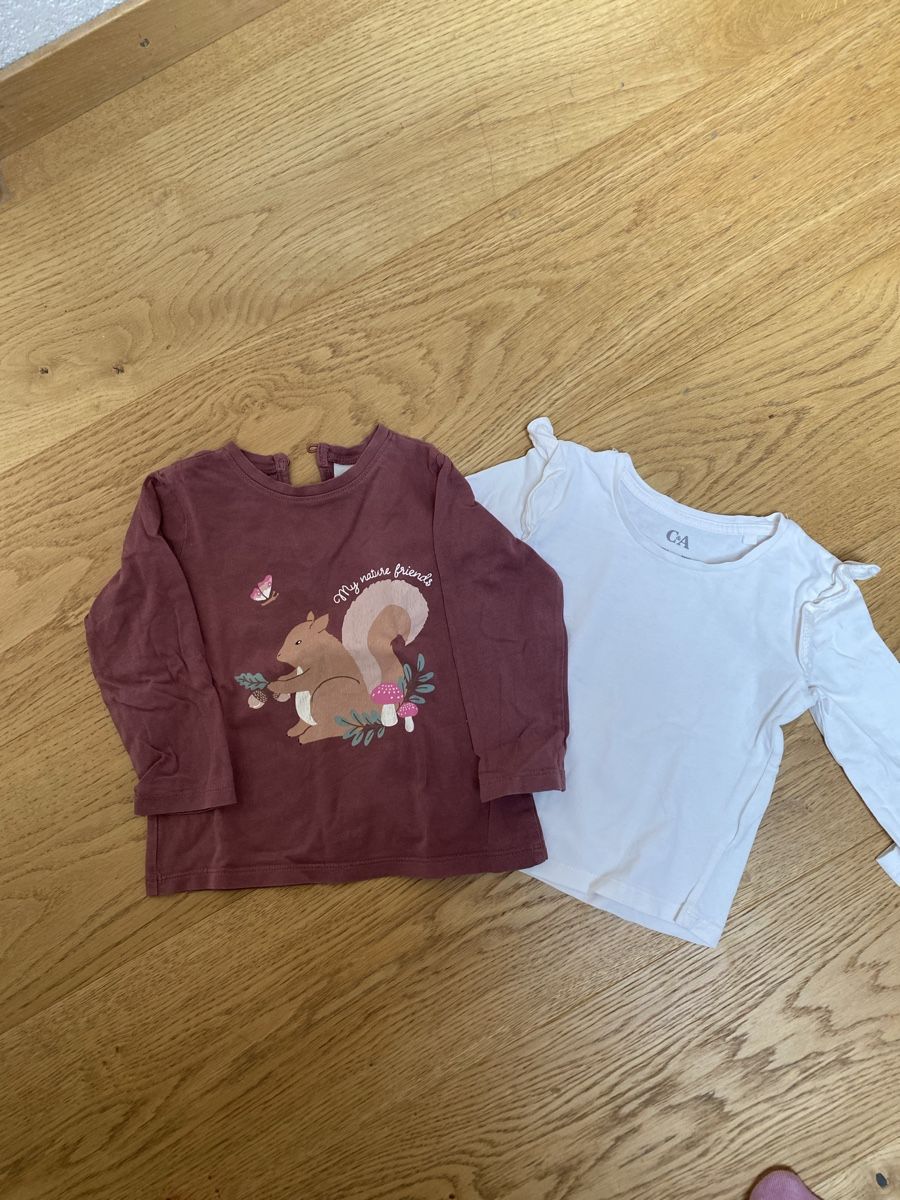 H&M Pulls et sweat-shirts: Langarmshirt-Set, Grösse 80-86 – D'occasion à Hohentannen par Hawaii29