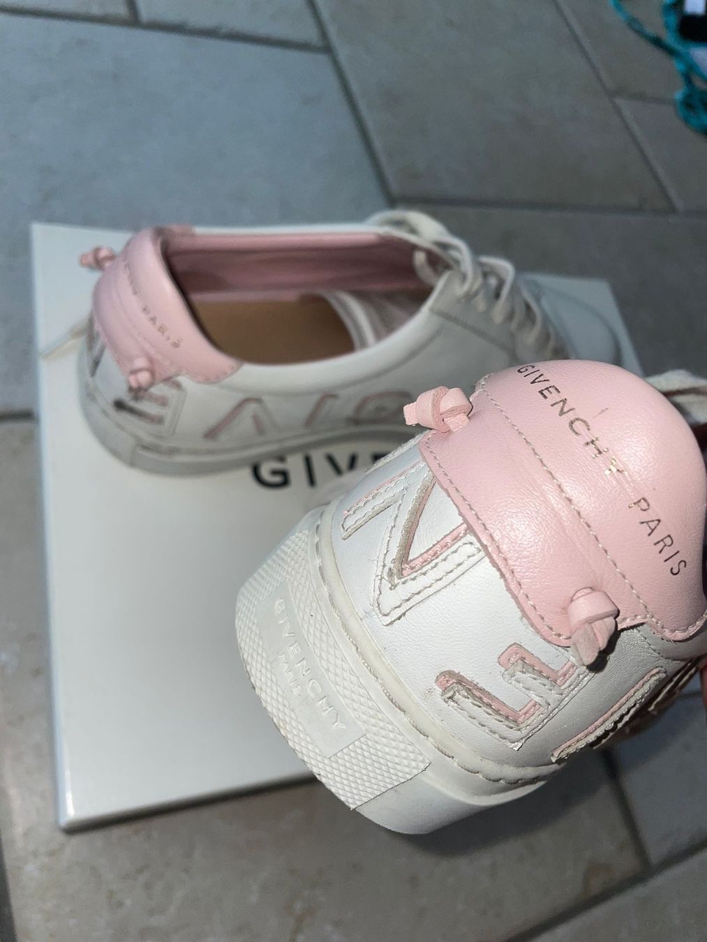 Givenchy Scarpe da donna: Givenchy Sneaker Gr. 38,5 – Usato da Spreitenbach venduto da Webtempel 4