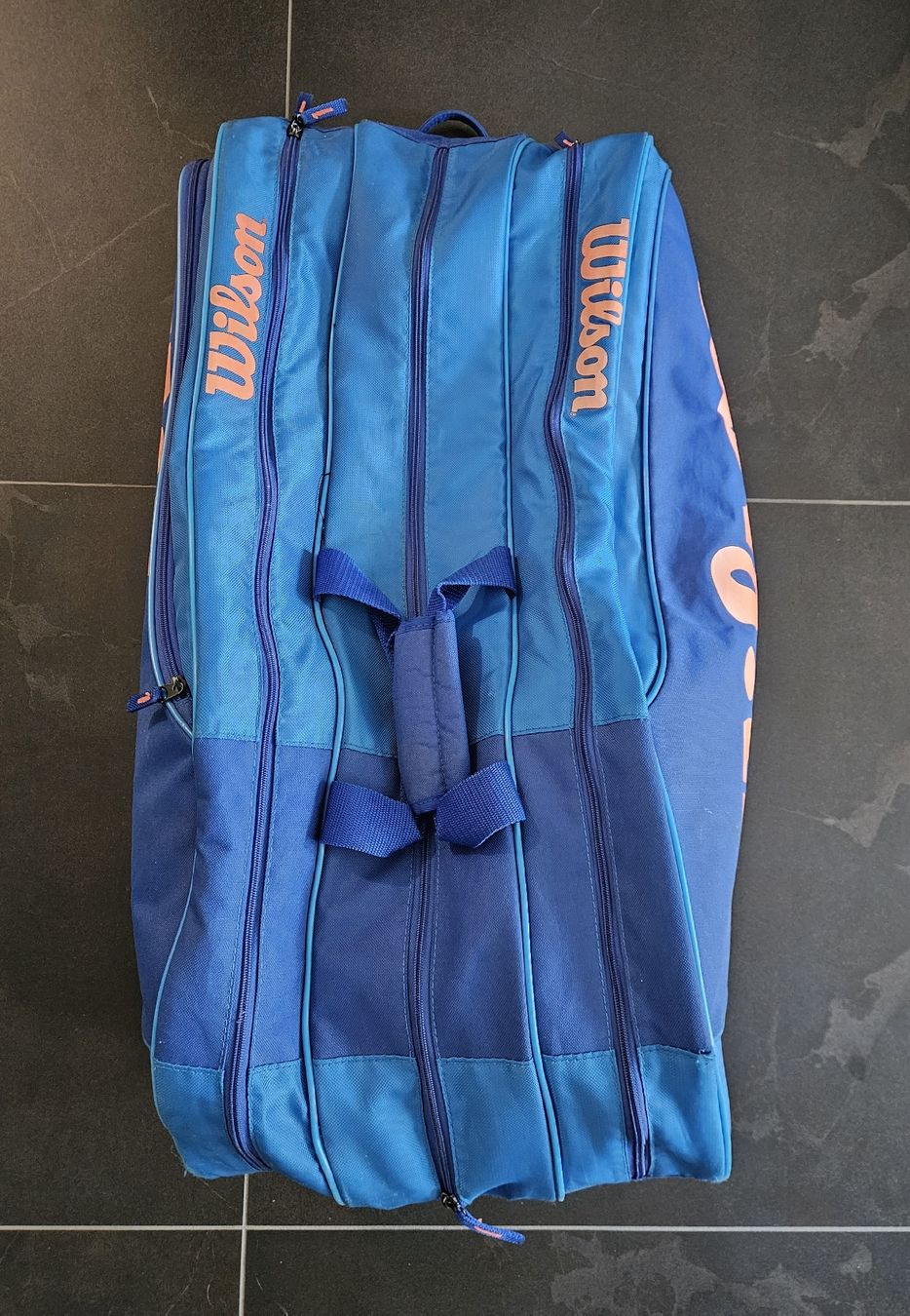 Wilson Taschen: Wilson Tennistasche – Gebraucht aus Neerach von ell_z9mr