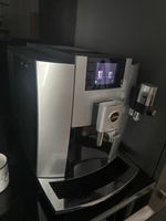 Kaffeevollautomat Jura E8 silber, guter Zustand