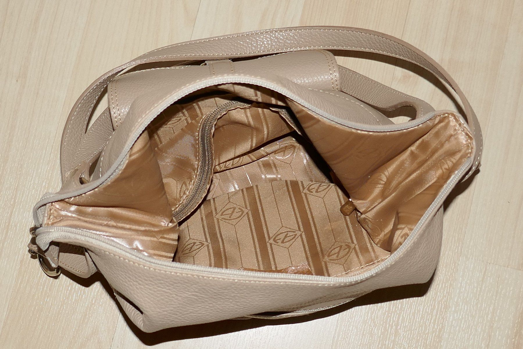 Zaini: Handtasche / Rucksack – Usato da Koppigen venduto da jse 2