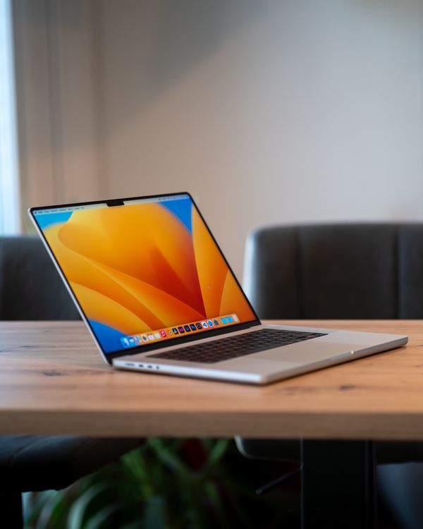 MacBook Pro 16" | M1 Max 10 Core + 32 Core GPU | 32 512 | Kaufen auf ...