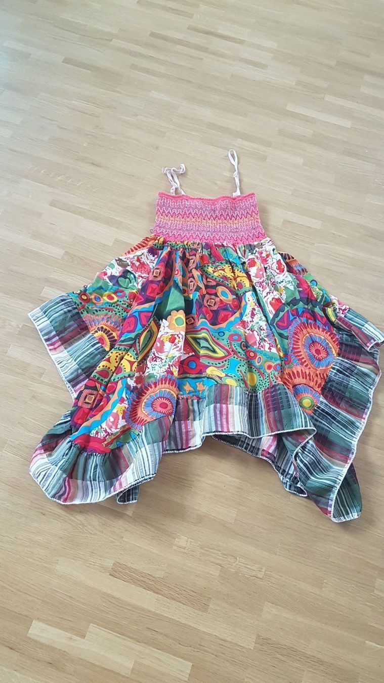 Vestiti & Gonne: Schönes Kleid 6 Jahre – Usato da Oberwil BL venduto da Manue1974