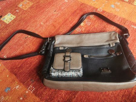 Handtasche