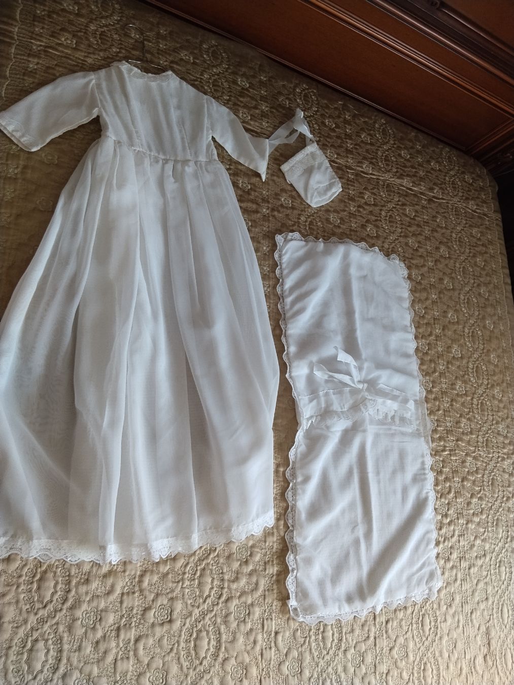 Vestiti & Gonne: Taufkleid mit Set, selbstgenäht – Nuovo e nell'imballaggio originale da Thal venduto da fabbbi