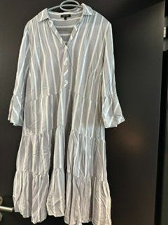 more&more Kleid grau/weiss 40