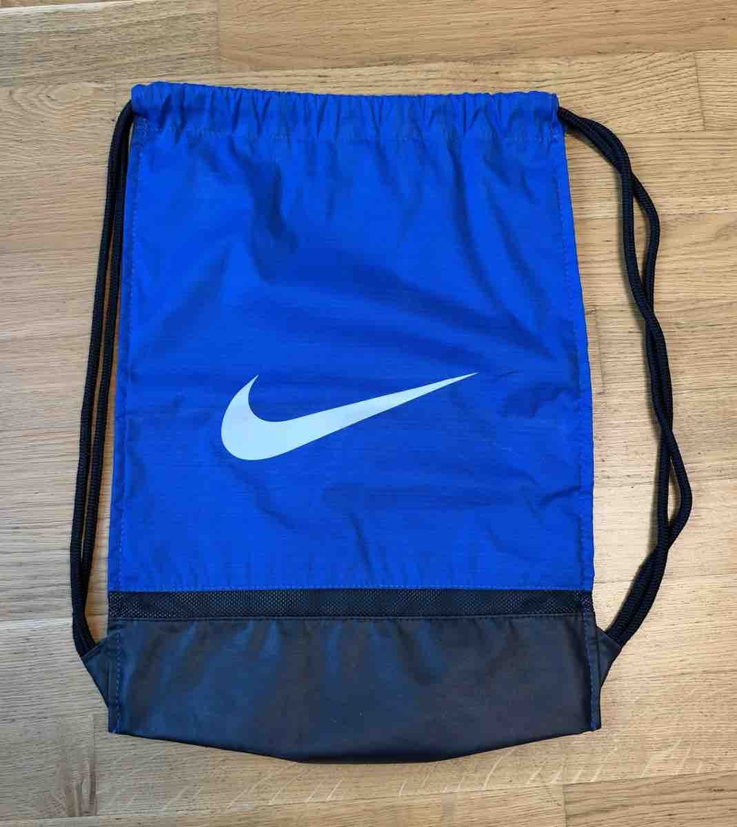 Nike Borse & Zaini: Nike Freizeitrucksack Blau – Usato da Wallisellen venduto da nico08h