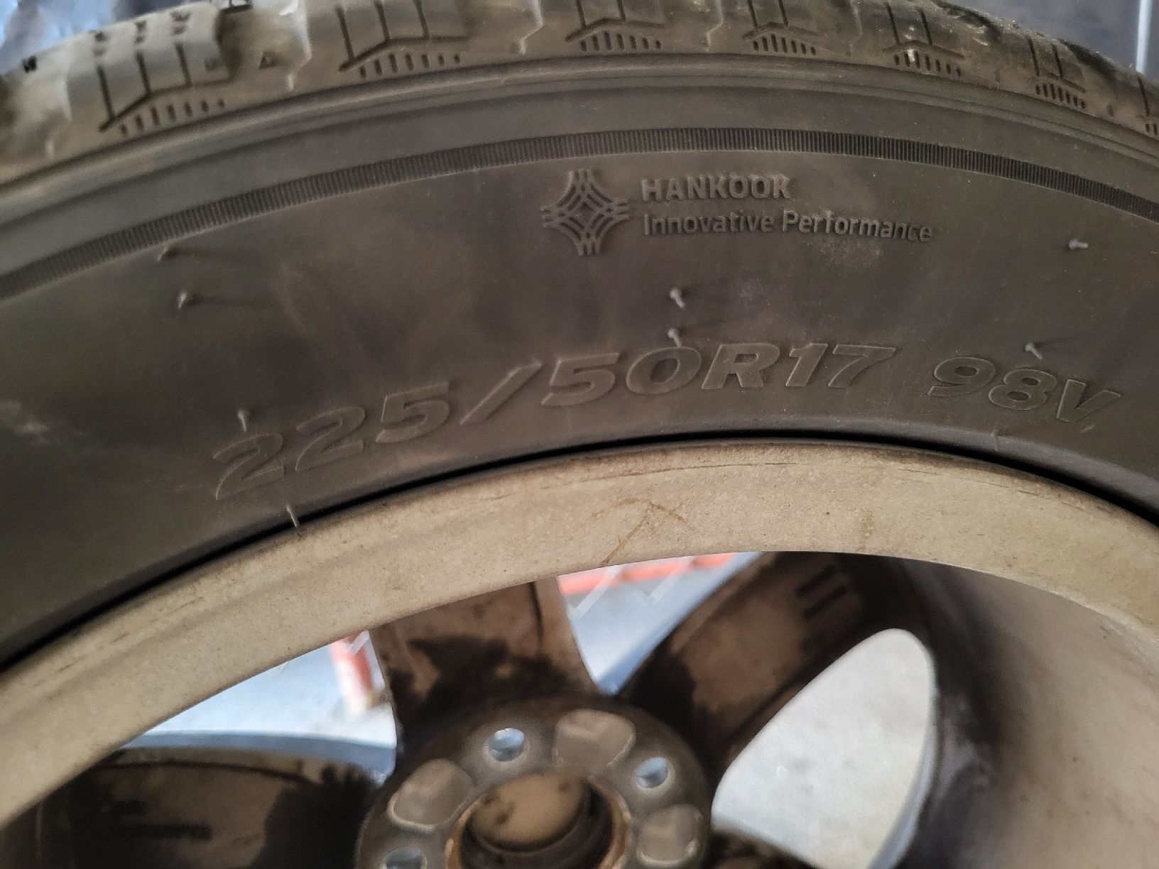Hankook Pneus & Kompletträder: pneus 225/50 R17 sur jantes – Gebraucht aus Delemont von Qam_qy7k 6