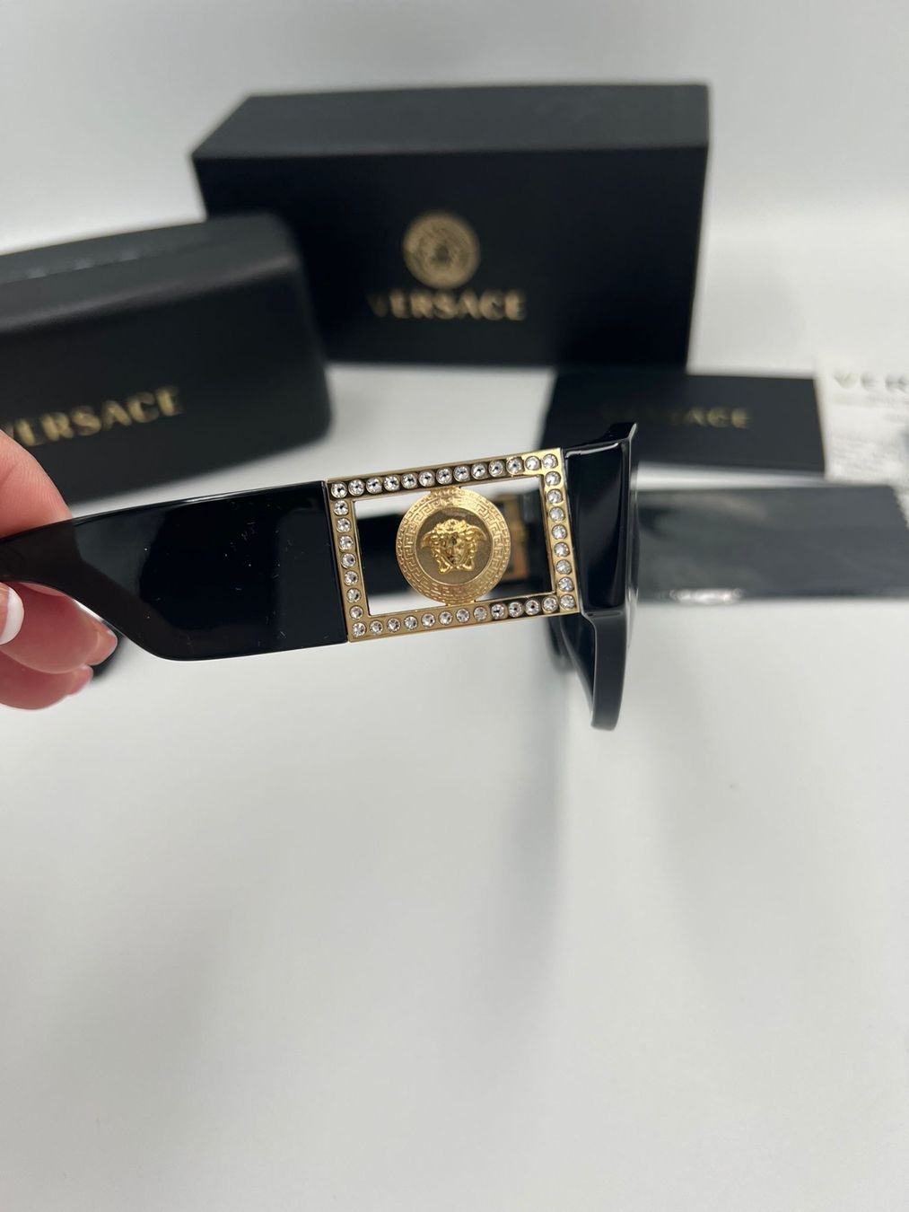 Versace Occhiali & Lenti: Versace Sonnenbrille Medusa Logo – Nuovo e nell'imballaggio originale da Wiedlisbach venduto da Sistershop 2