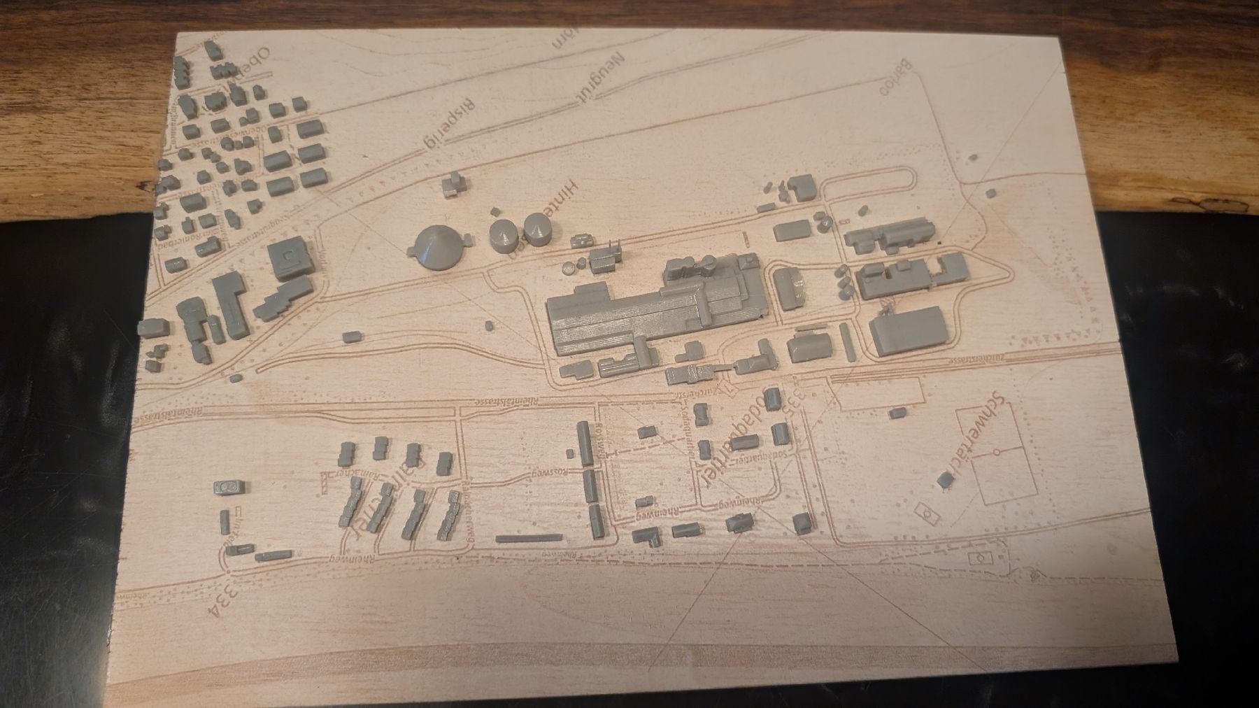 Cartine & Atlanti: Solvay Zurzach. Einzigartiges 3D Kartenmodell. – Usato da Bad Zurzach venduto da Hausandi