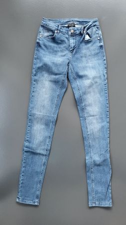 Jeans my essential wardrobe 27