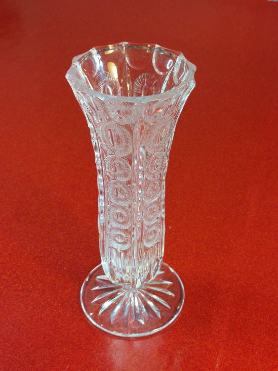 Joli vase en verre sur pied Kaufen auf Ricardo