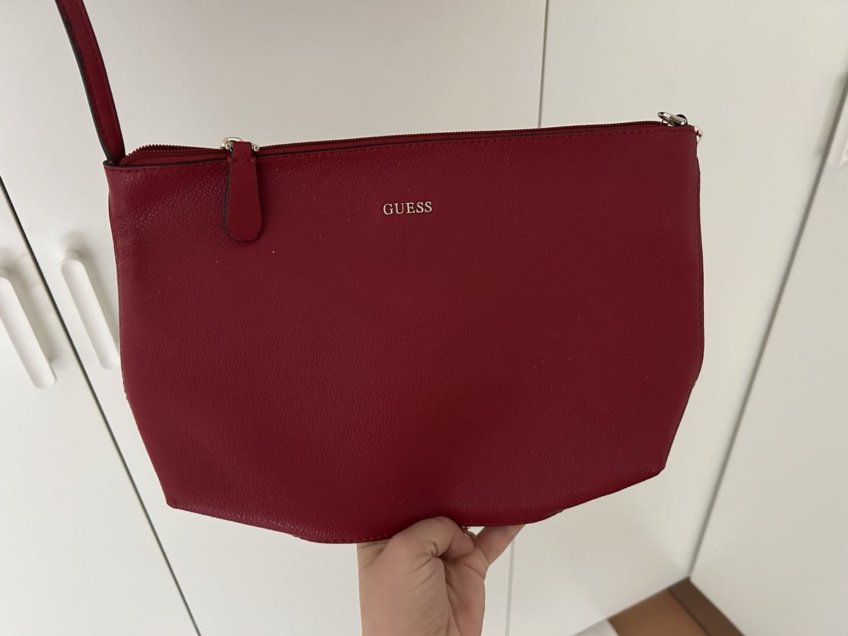 Guess Borse da donna: GUESS Leather Red Tote Bag with Attached Pouch – Usato da St. Gallen venduto da dec_2jy6 2