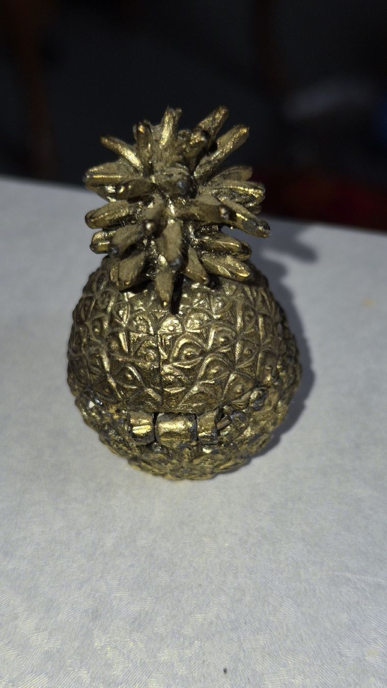 Altro in Cosmetici & Cura: Vintage Pillendose Ananas emailliert  – Usato da Kölliken venduto da MissesBossTop1