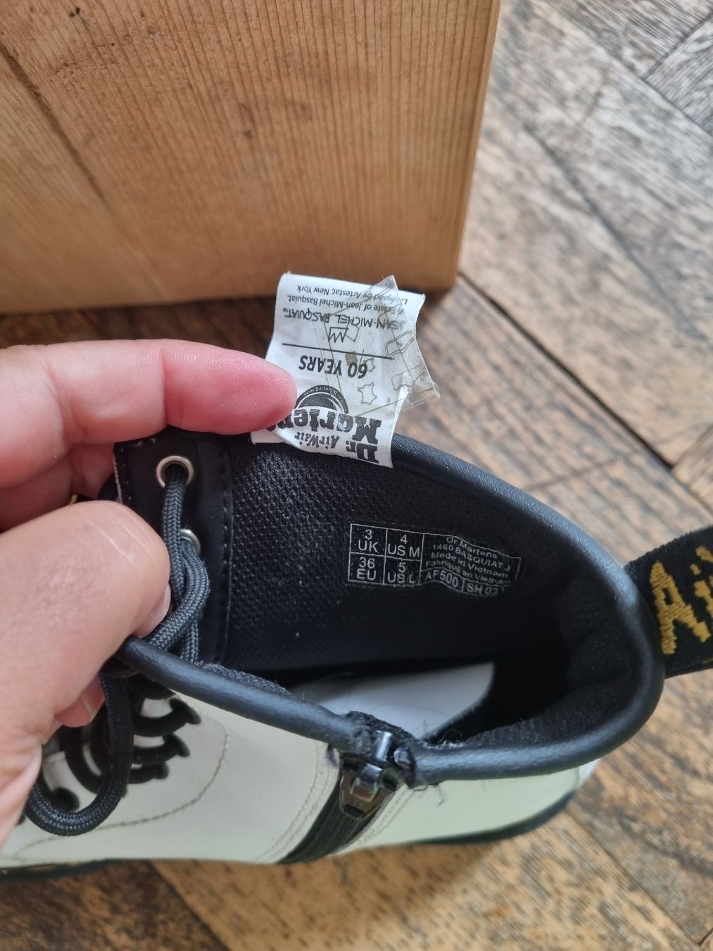 Dr. Martens Scarpe da uomo: Dr. Martens Basquiat, taille 36, bottes enfant – Usato da Fribourg venduto da sal_5ln6 6