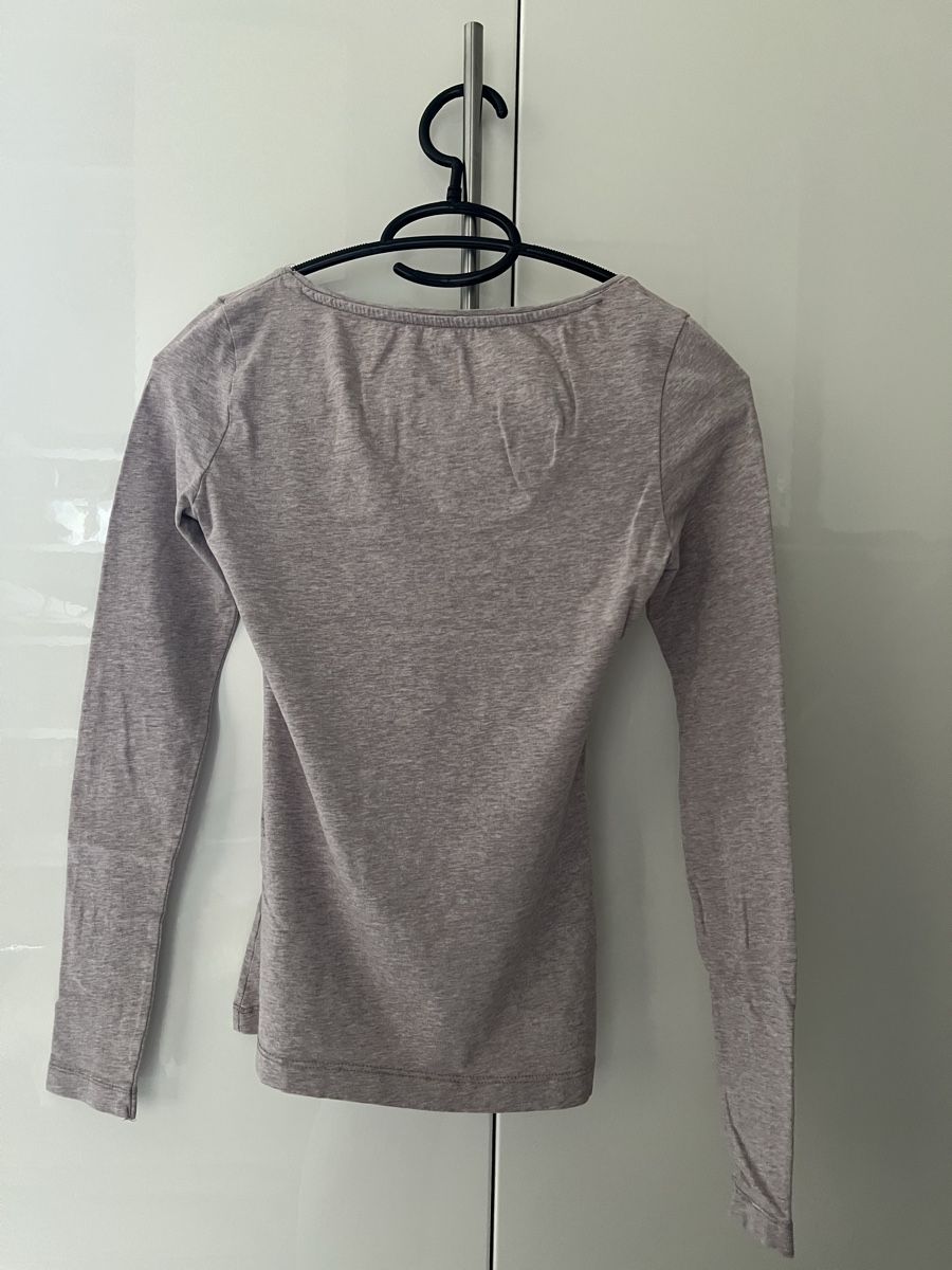H&M T-shirt: H&M Longsleeve Shirt – Usato da Dietikon venduto da Mischi2167 1