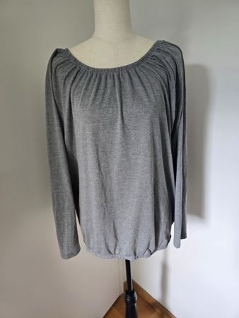 Damen Langarmshirt grau weiter Ausschnitt gebraucht