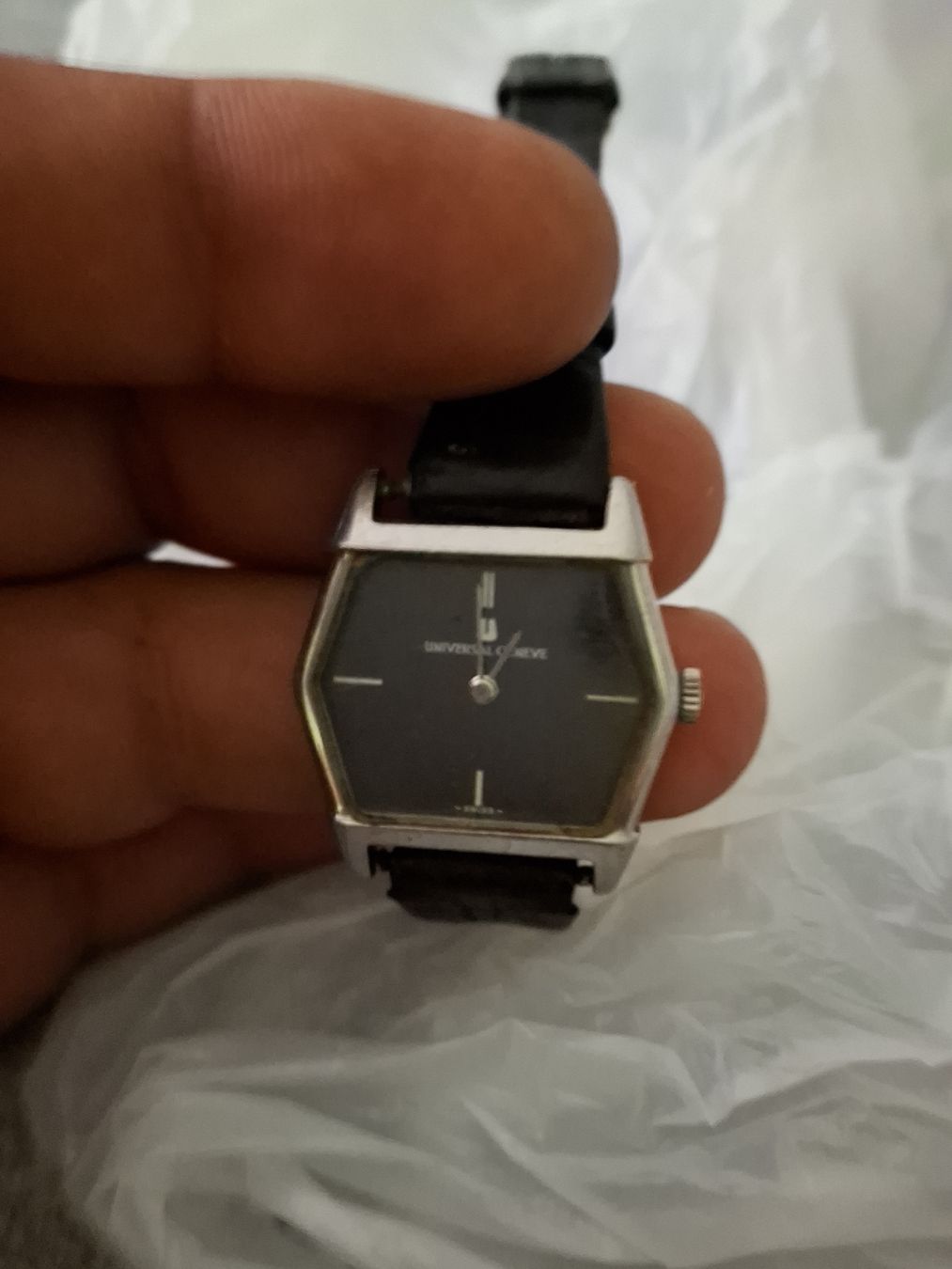Universal Genève Orologi: Uhrenlot 7,Stk Ab,1.-  Chf. – Difettoso da Reiden venduto da Flomy-72 4
