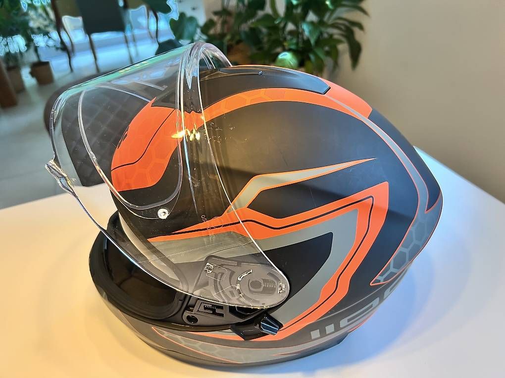 Caschi & visiere: Vendo casco  – Usato da Losone venduto da ema_2fpw