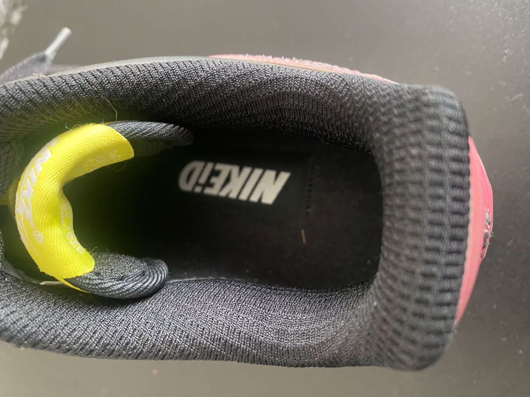 Nike Scarpe da uomo: Nike Air Grösse 37 – Nuovo (secondo la descrizione) da Zuchwil venduto da Niranada 7