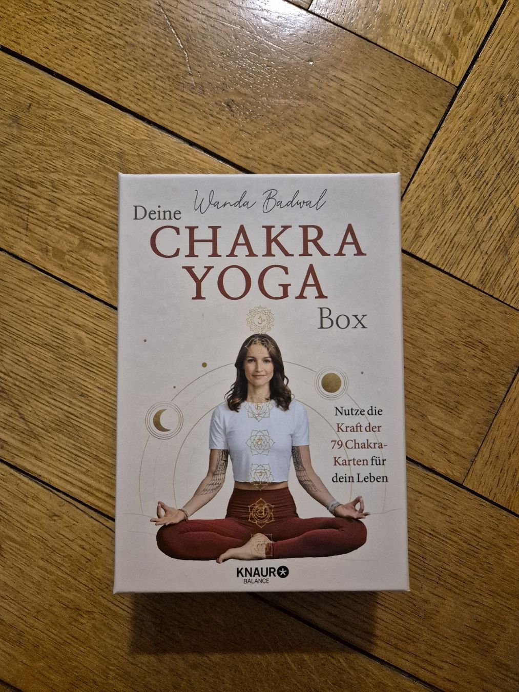 Karten: Chakra Yoga Box mit 79 Karten und Booklet – Neu (gemäss Beschreibung) aus Wangen an der Aare von chant.v