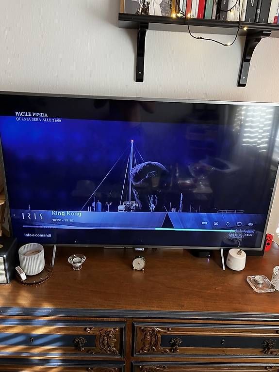 Televisori: Philips 65 4K Ambilight Smart TV  – Usato da Lausanne venduto da dia_xs9l 3