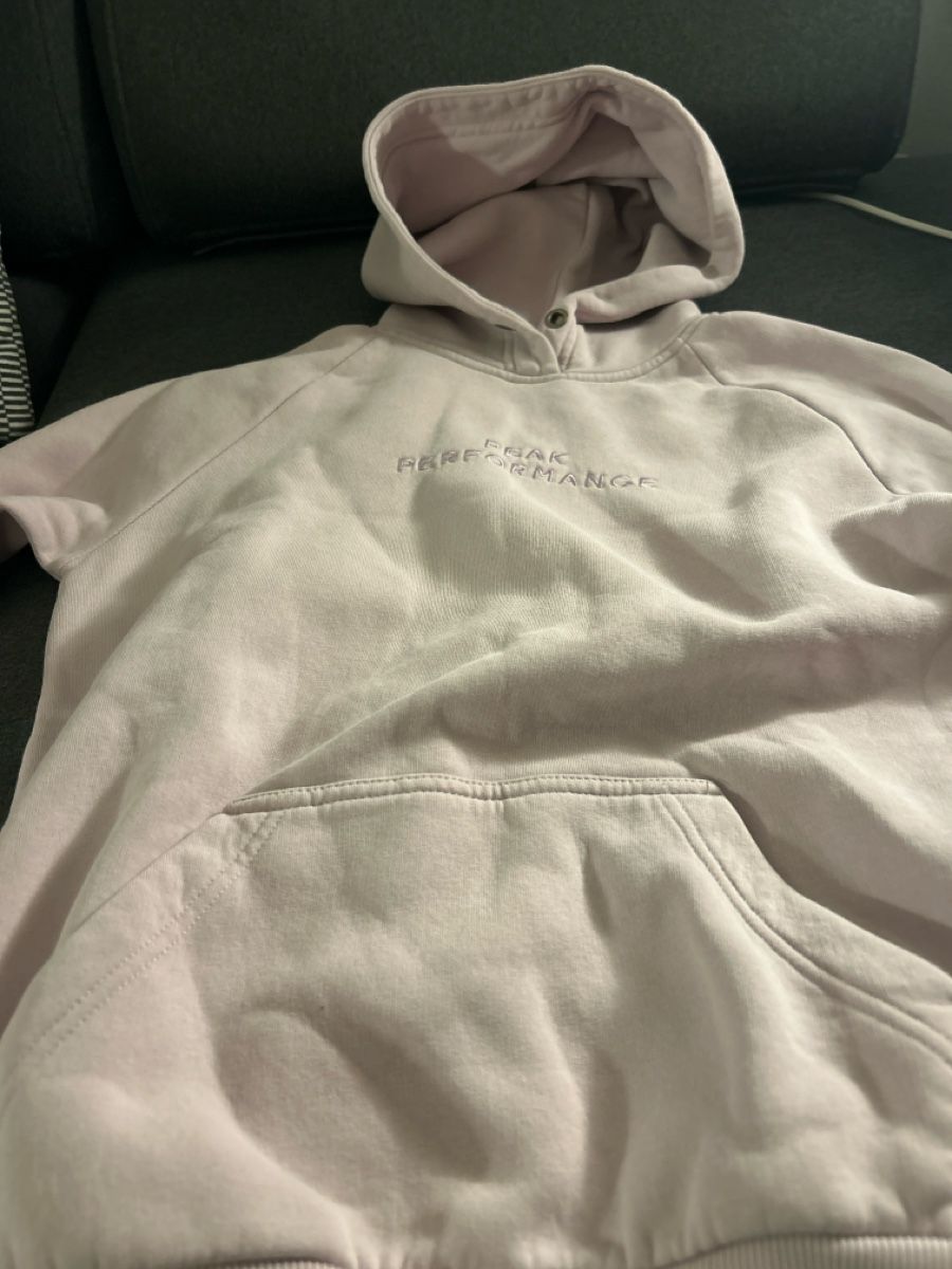 Peak Performance Pullover & Sweatshirts: Peak Performance Hoodie, Grösse M – Gebraucht aus Savognin von Miss-Baerbl 2