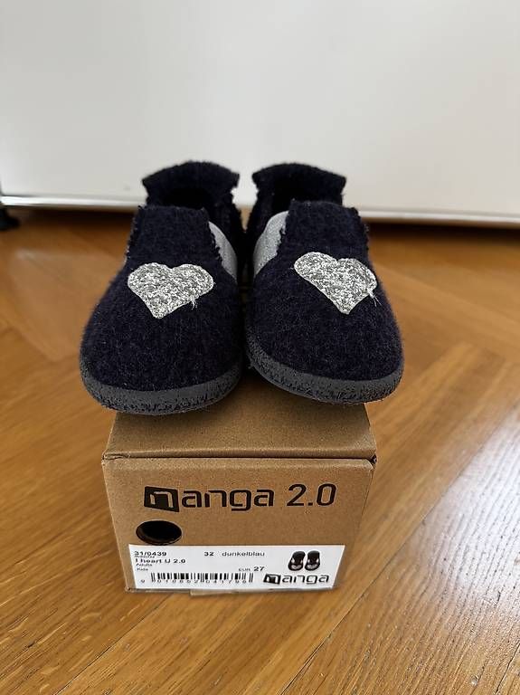 Scarpe per ragazze: Nanga Hausschuhe Gr. 27 – Usato da Zürich venduto da JumaRiku