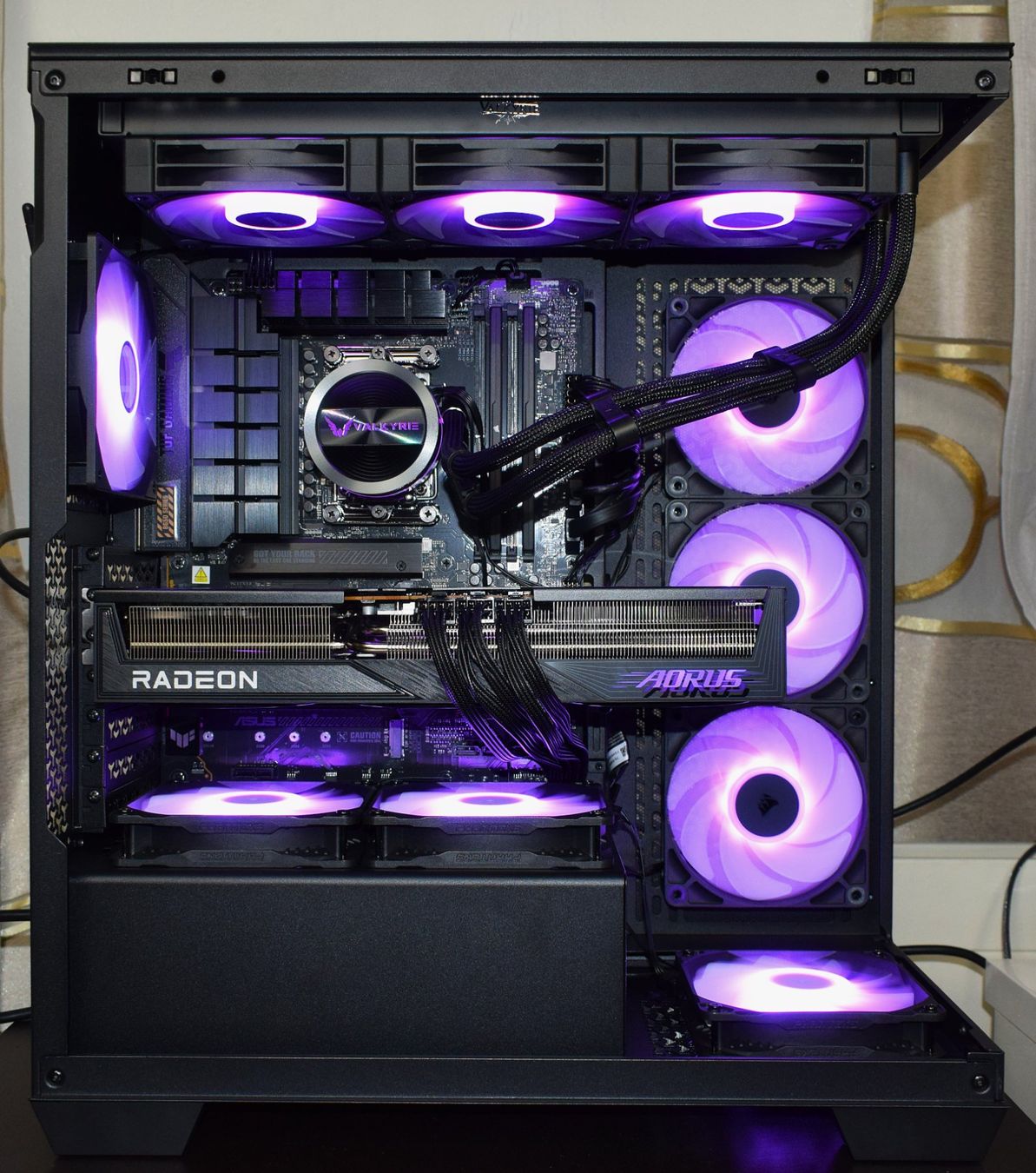 Amd PCs: Gaming PC 7950X | RX 9070 XT | 32GB | 2TB SSD – Neuf (Voir description) à Menziken par PurpleSky89 3