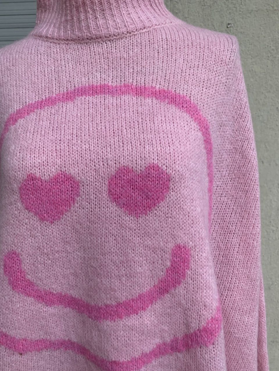 Pullover & Sweatshirts: Superbe pull rose oversize FARFALLA smiley amoureux TU – Gebraucht aus Martigny von only__you 2