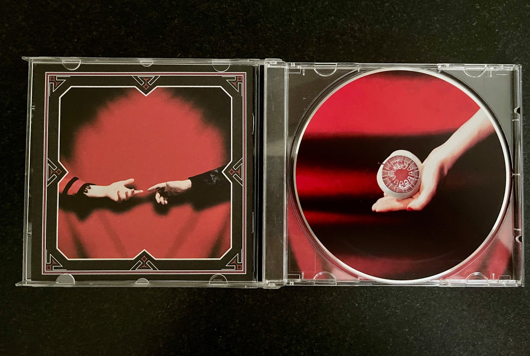 CD: The White Stripes - Get Behind Me Satan – Usato da Bern venduto da hippoism 3