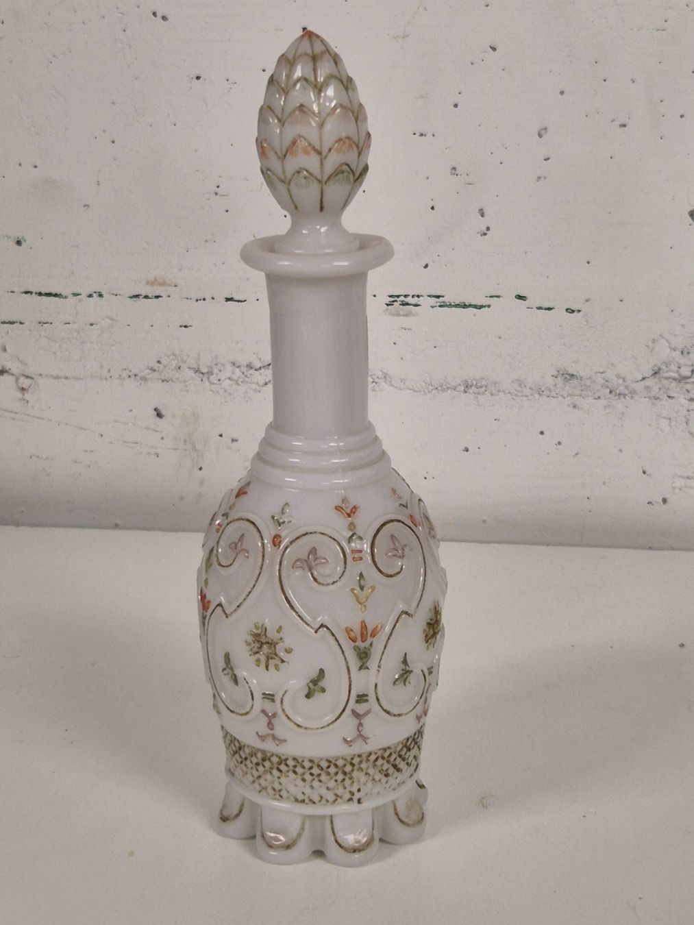 Flaconi: flacon en opaline blanche décor polychrome et doré - Napoléo – Usato da Bogis-Bossey venduto da VNT-GE.ch 2