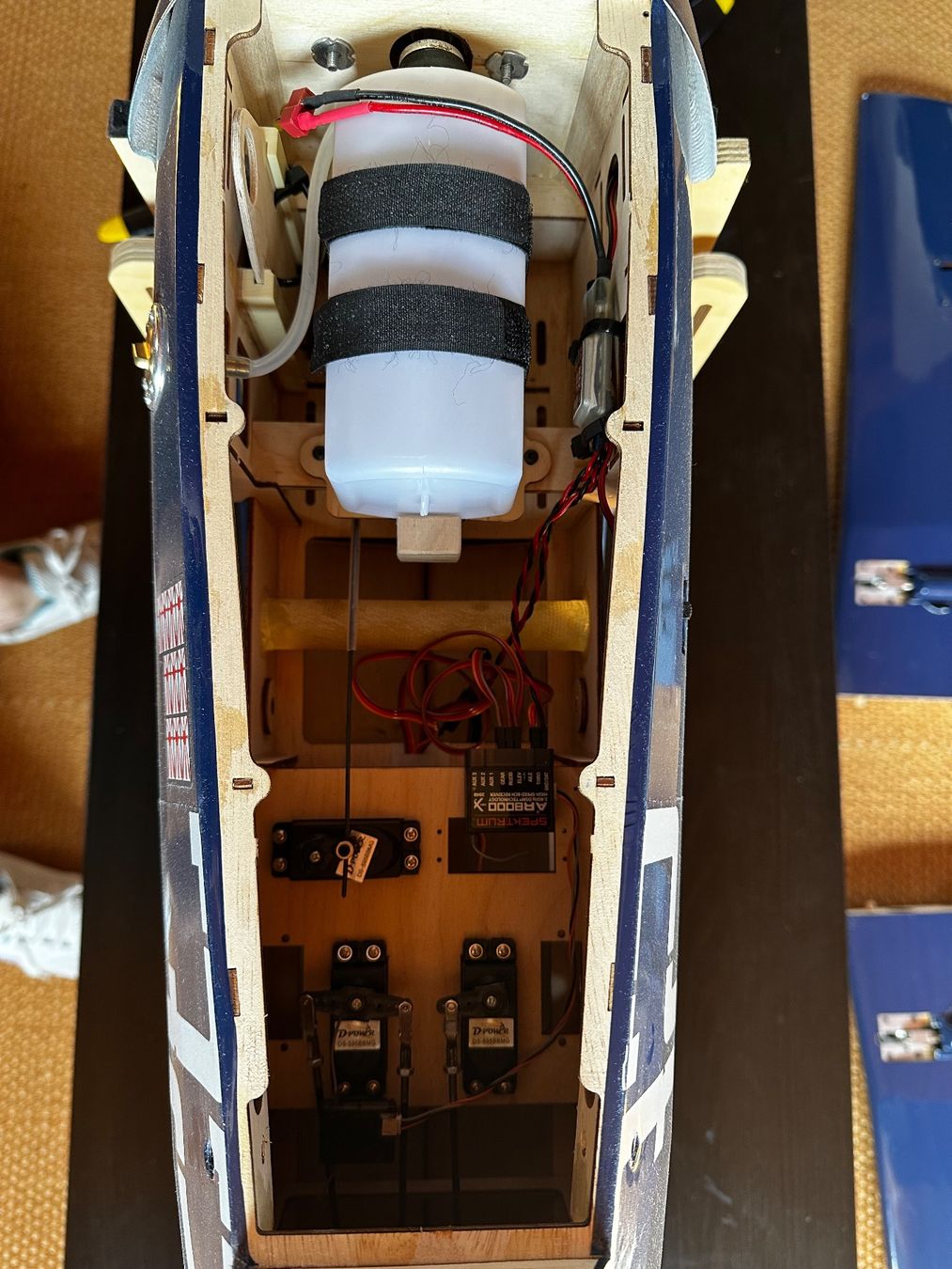 Modellismo RC: Grumman F6F Hellcat – Usato da Gontenschwil venduto da hun_gw92 1