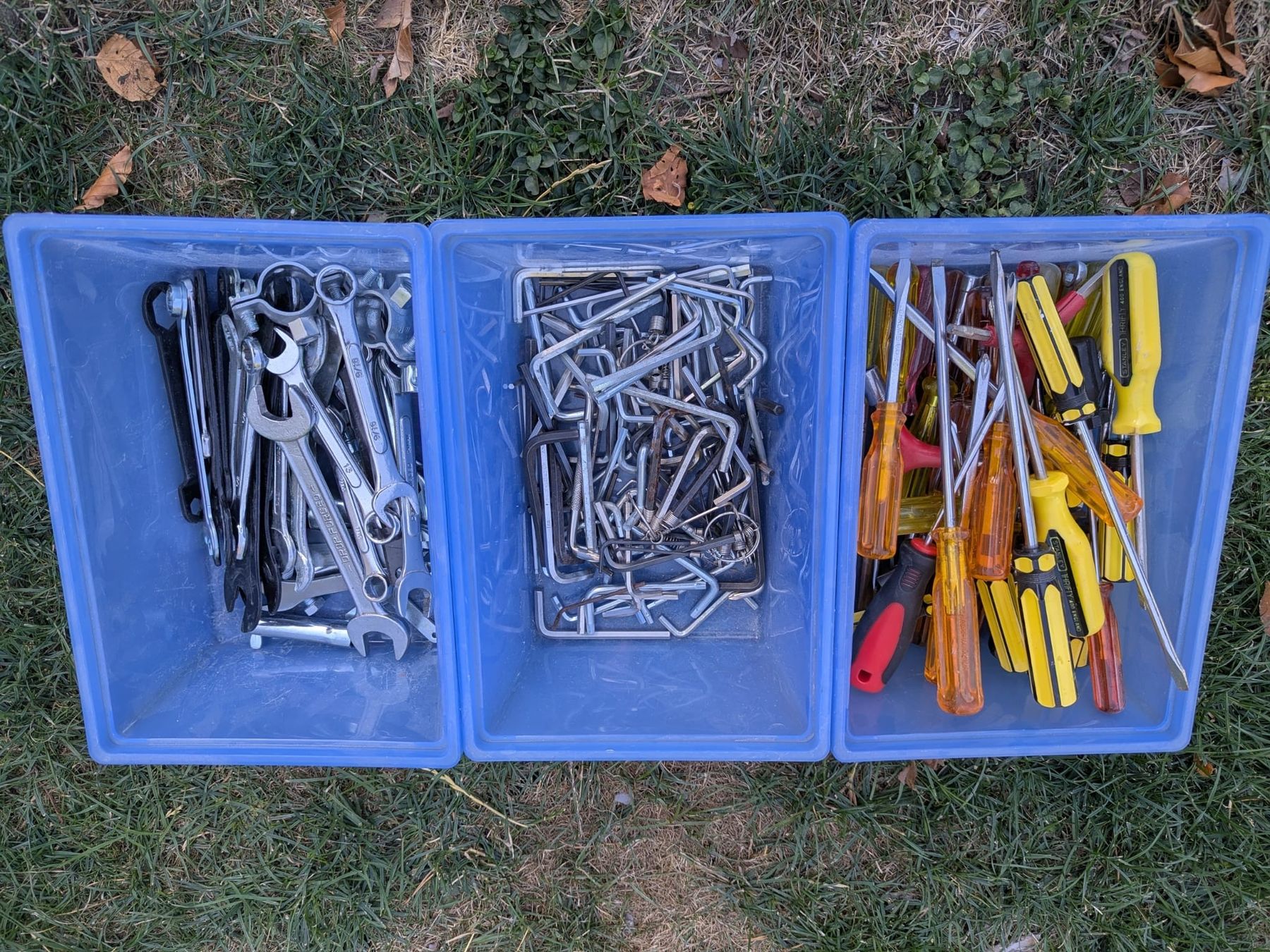 Alle Werkzeuge: verschiedene werkzeuge...rest material – Gebraucht aus Täuffelen von Seeberg-ag.ch