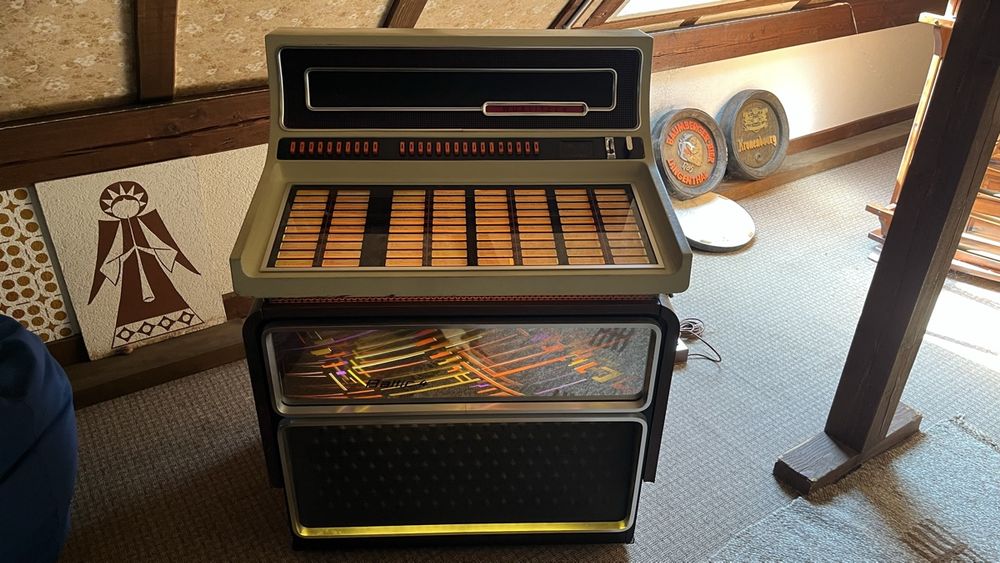 Originale Wurlitzer Jukebox, Modell Baltic 4 (Defekt) in Rothrist für ...