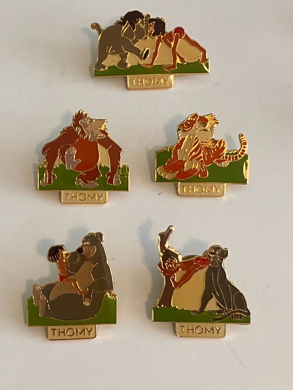 Placchette & Badge: 5 Pin Thomy – Usato da Basel venduto da djwwpp