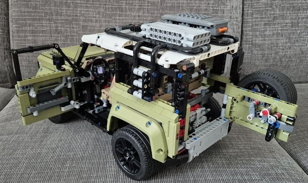 Lego Kit di costruzioni: LEGO Technic Land Rover Defender 42110 – Usato da Selkingen venduto da Mazurit 5
