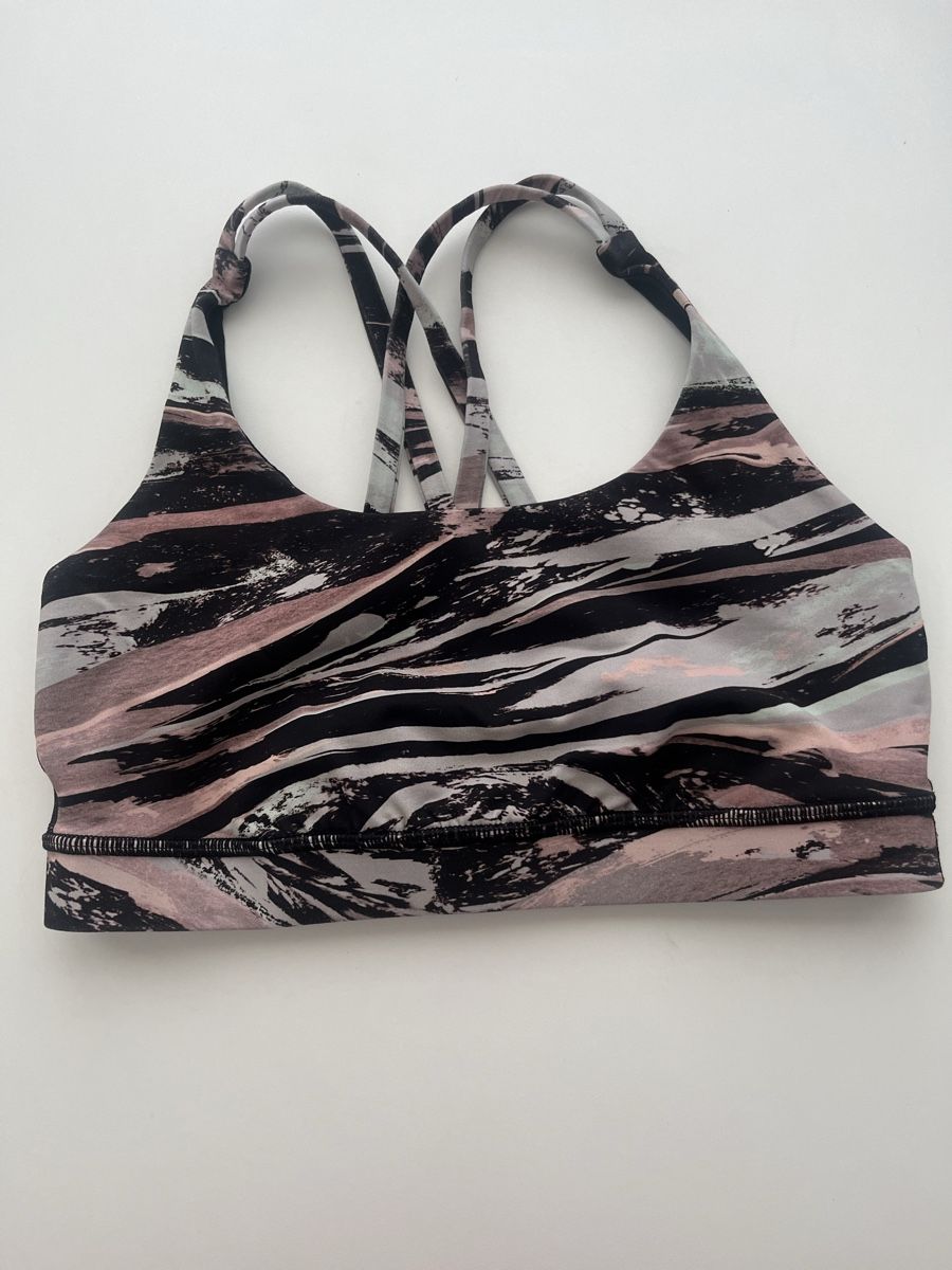 Lululemon Top: Lululemon Tob – Usato da Dottikon venduto da kat_jk9m