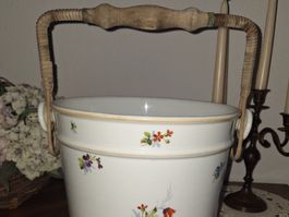 EXKLUSIVER ANTIKER PORZELLAN EIMER MIT STREUBLUMEN DECOR